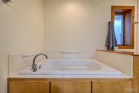 23643 Red Hawk Drive, Lebanon, MO 65536