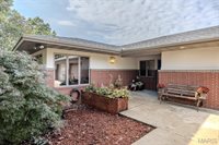 23643 Red Hawk Drive, Lebanon, MO 65536