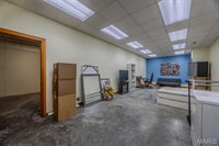 23643 Red Hawk Drive, Lebanon, MO 65536