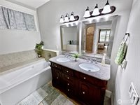 61 Willow Pointe Loop, Longview, WA 98632