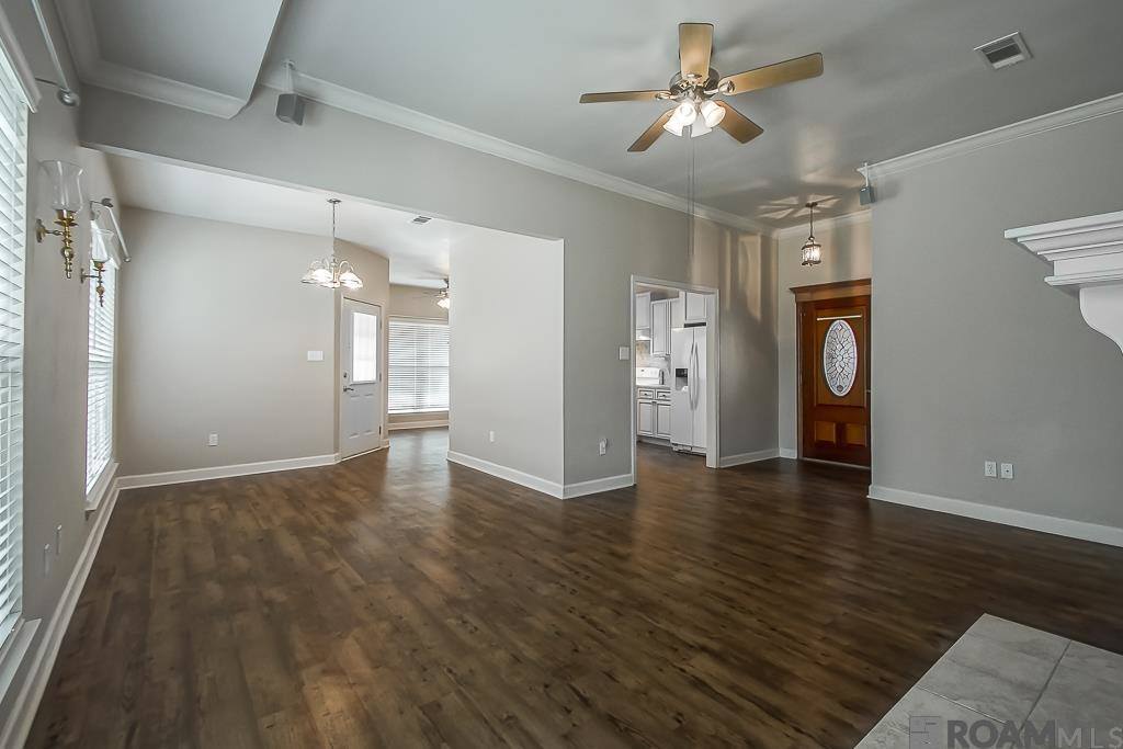 12196 Tallow Ridge Dr, Gonzales, LA 70737