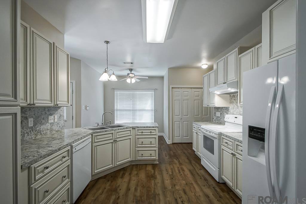 12196 Tallow Ridge Dr, Gonzales, LA 70737