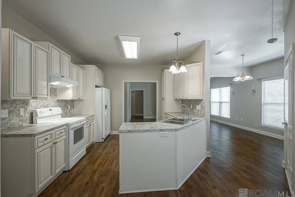 12196 Tallow Ridge Dr, Gonzales, LA 70737