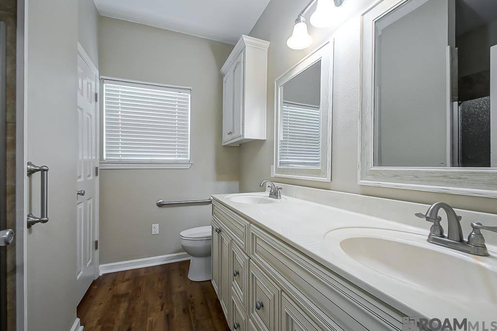 12196 Tallow Ridge Dr, Gonzales, LA 70737