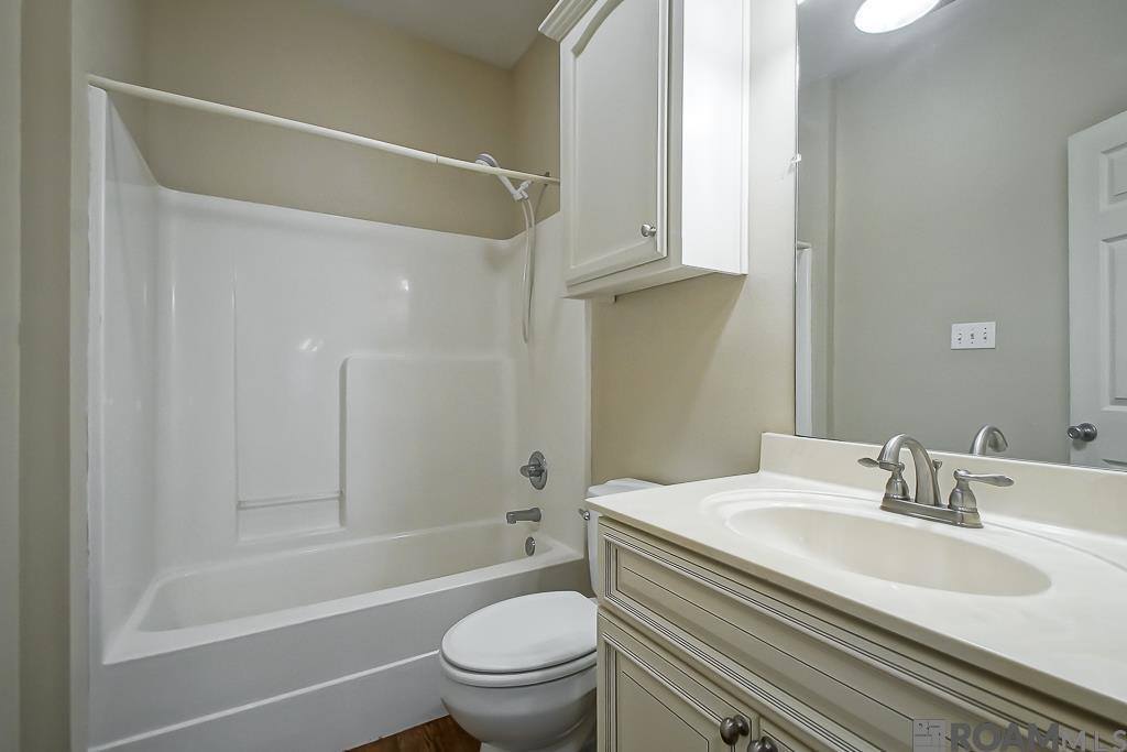 12196 Tallow Ridge Dr, Gonzales, LA 70737