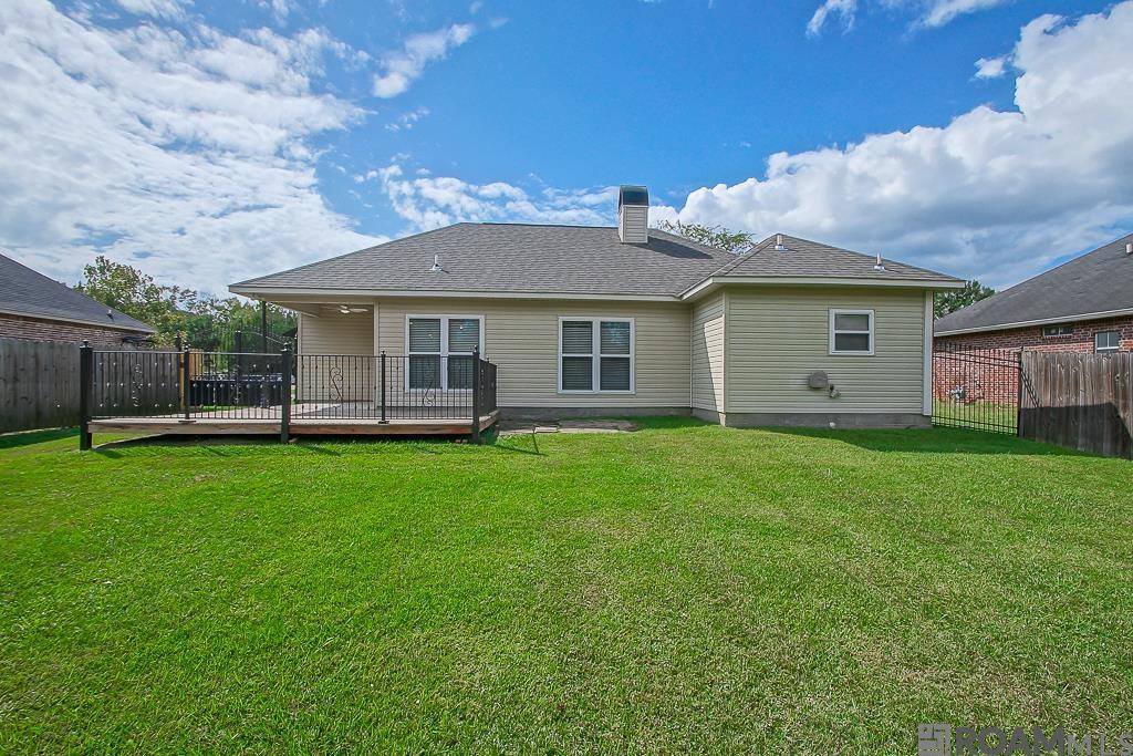 12196 Tallow Ridge Dr, Gonzales, LA 70737