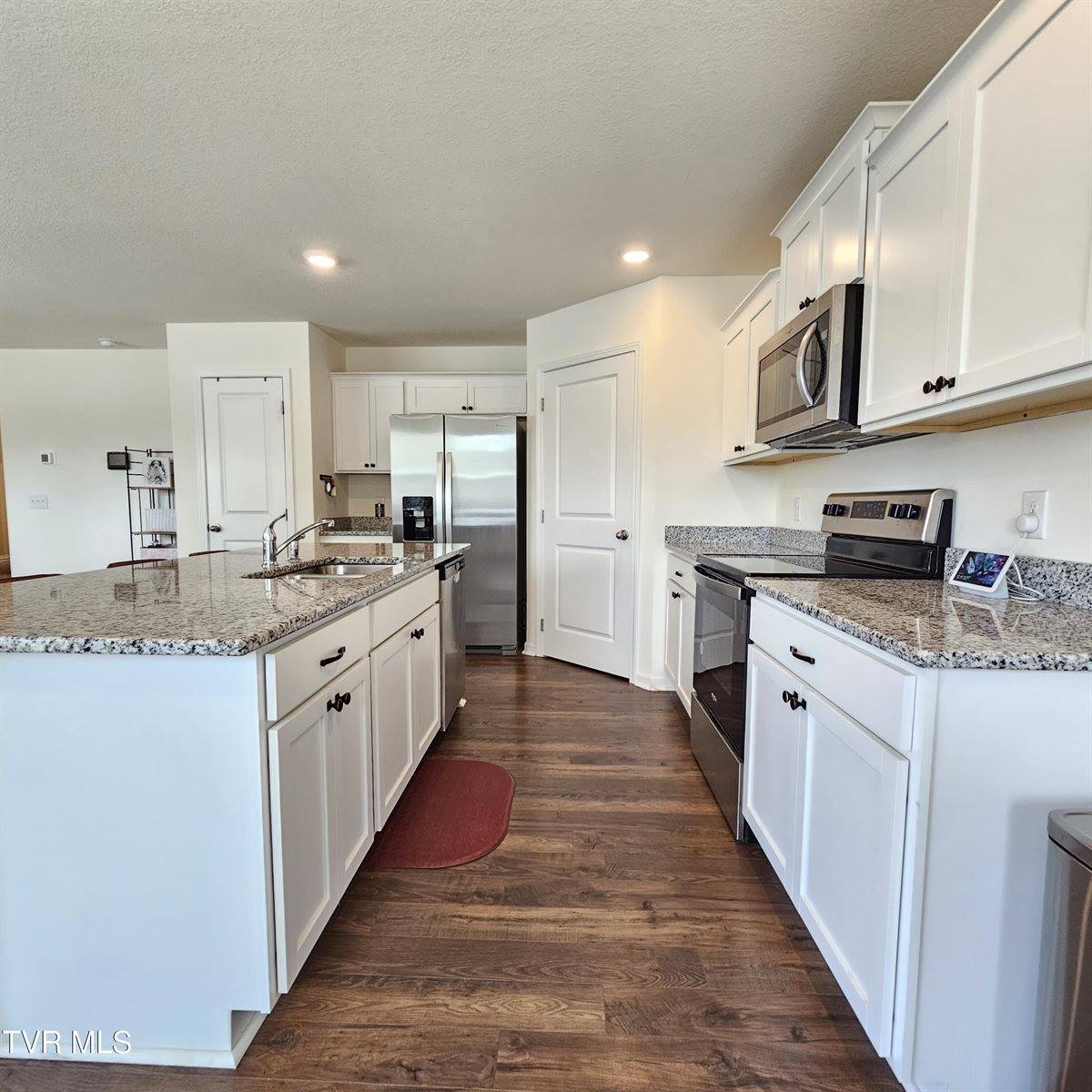 1070 Clearwater Lane, Johnson City, TN 37601