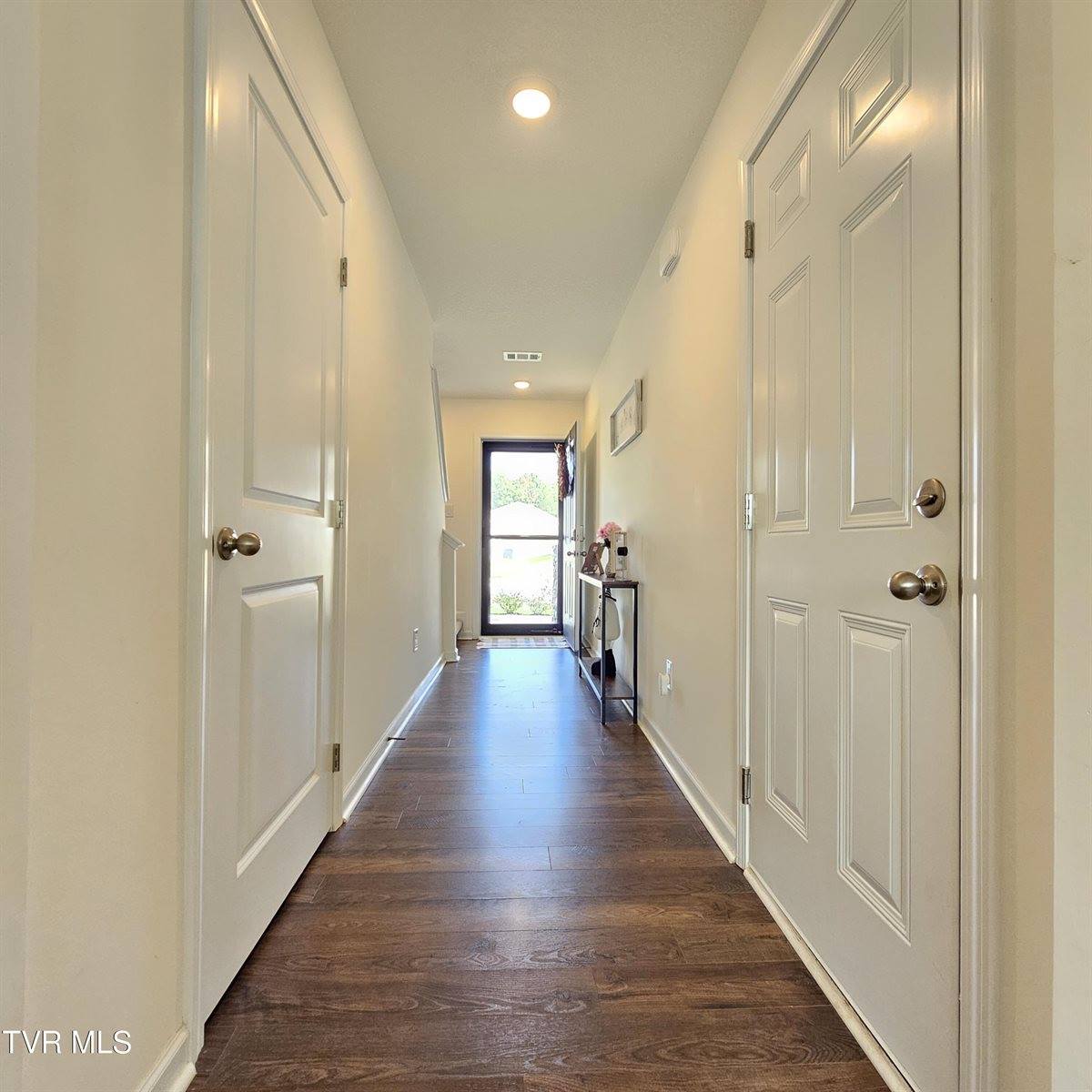 1070 Clearwater Lane, Johnson City, TN 37601