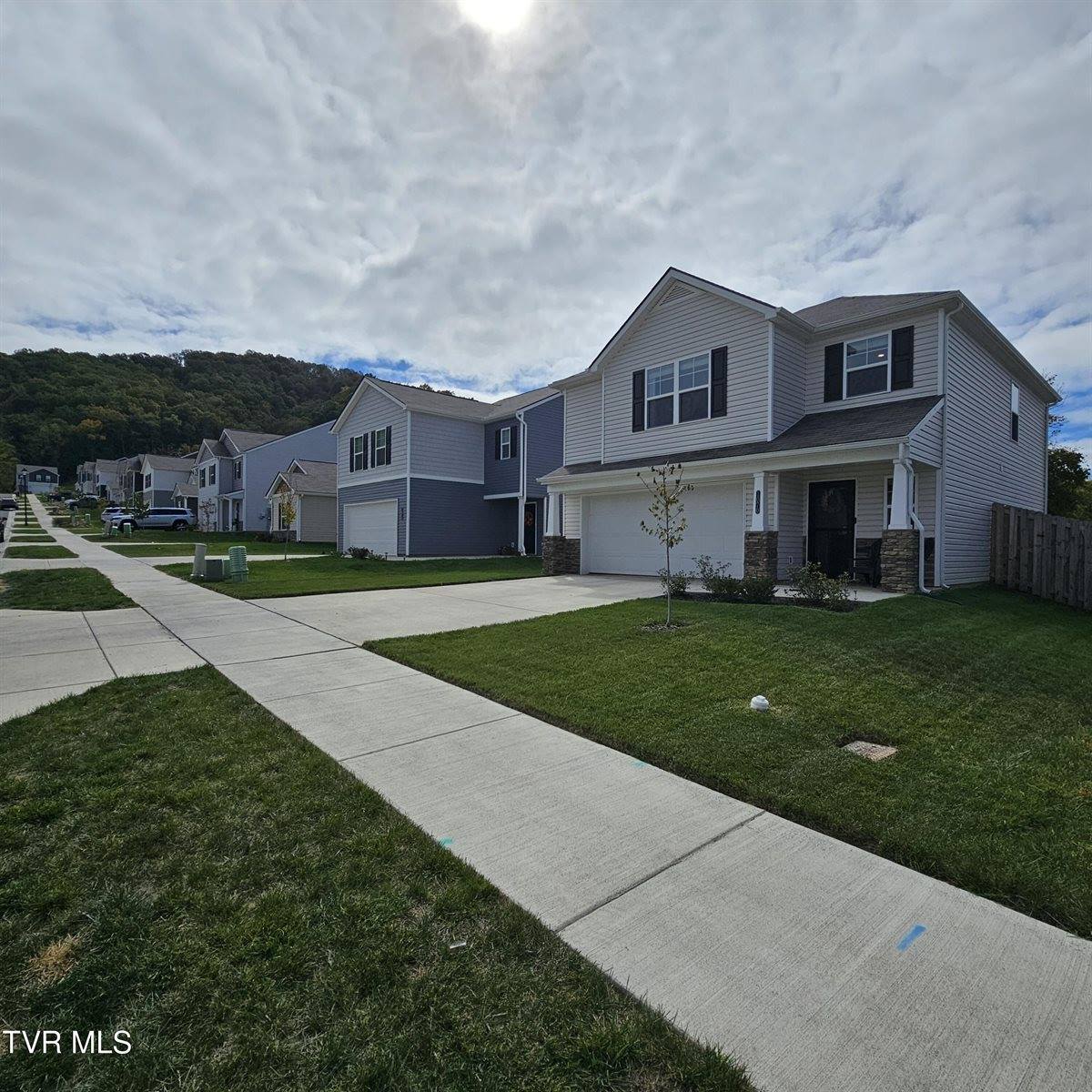 1070 Clearwater Lane, Johnson City, TN 37601