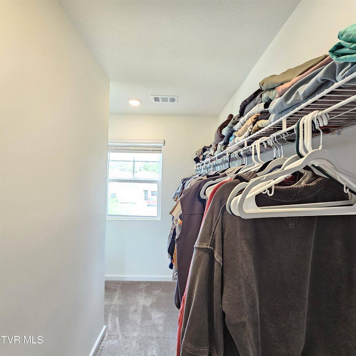 1070 Clearwater Lane, Johnson City, TN 37601