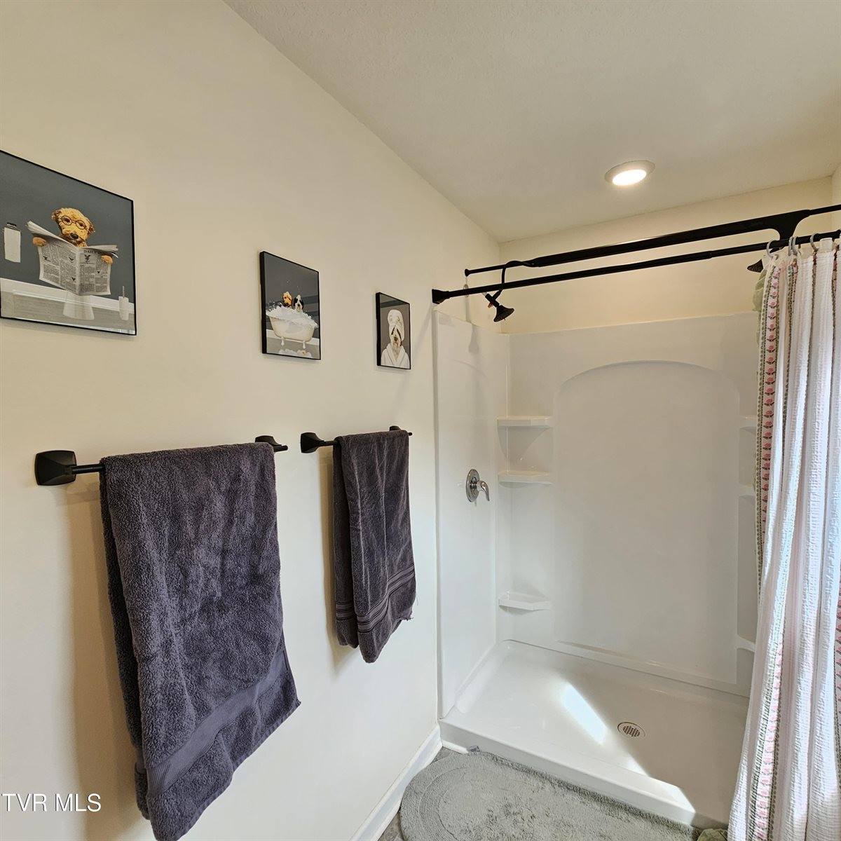 1070 Clearwater Lane, Johnson City, TN 37601