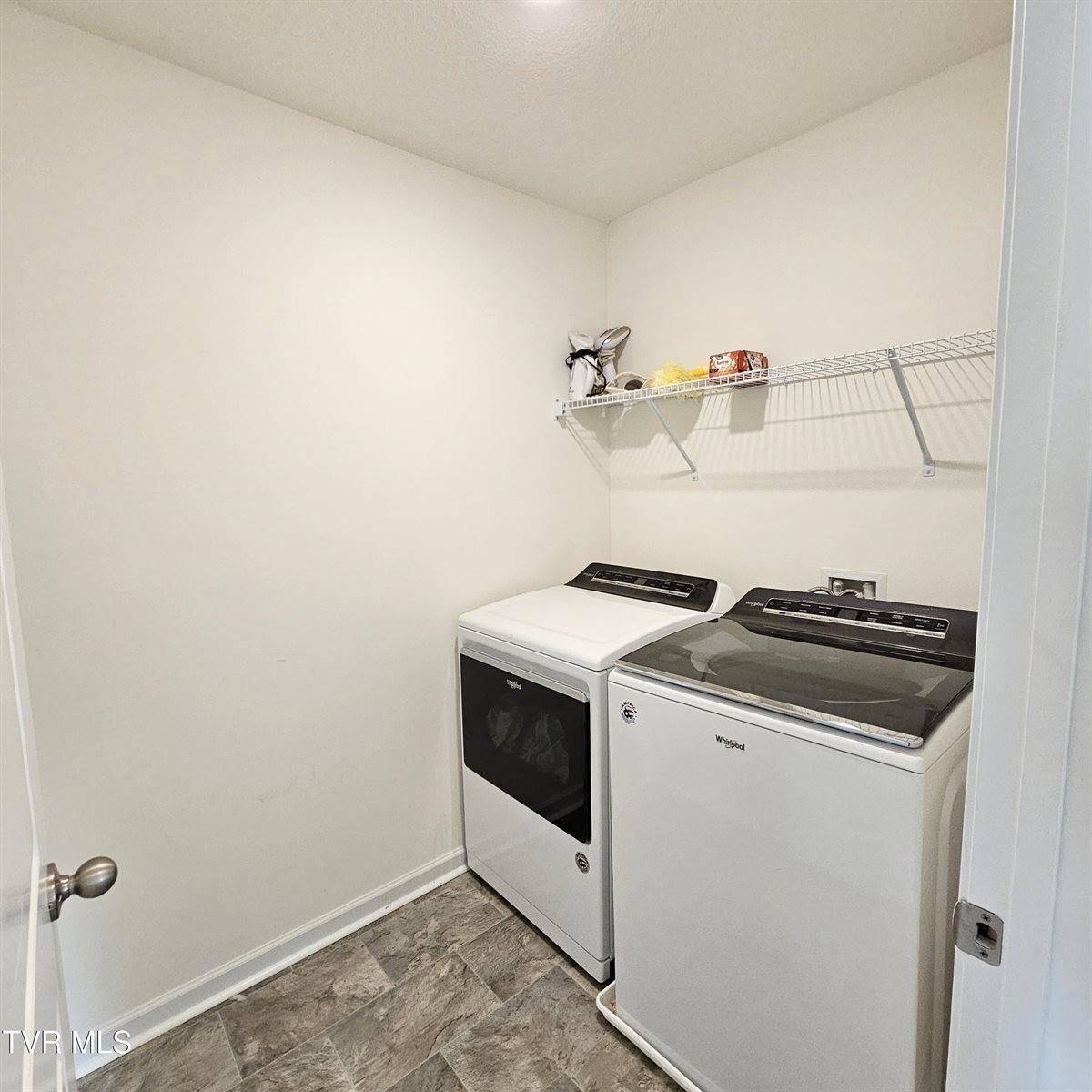 1070 Clearwater Lane, Johnson City, TN 37601