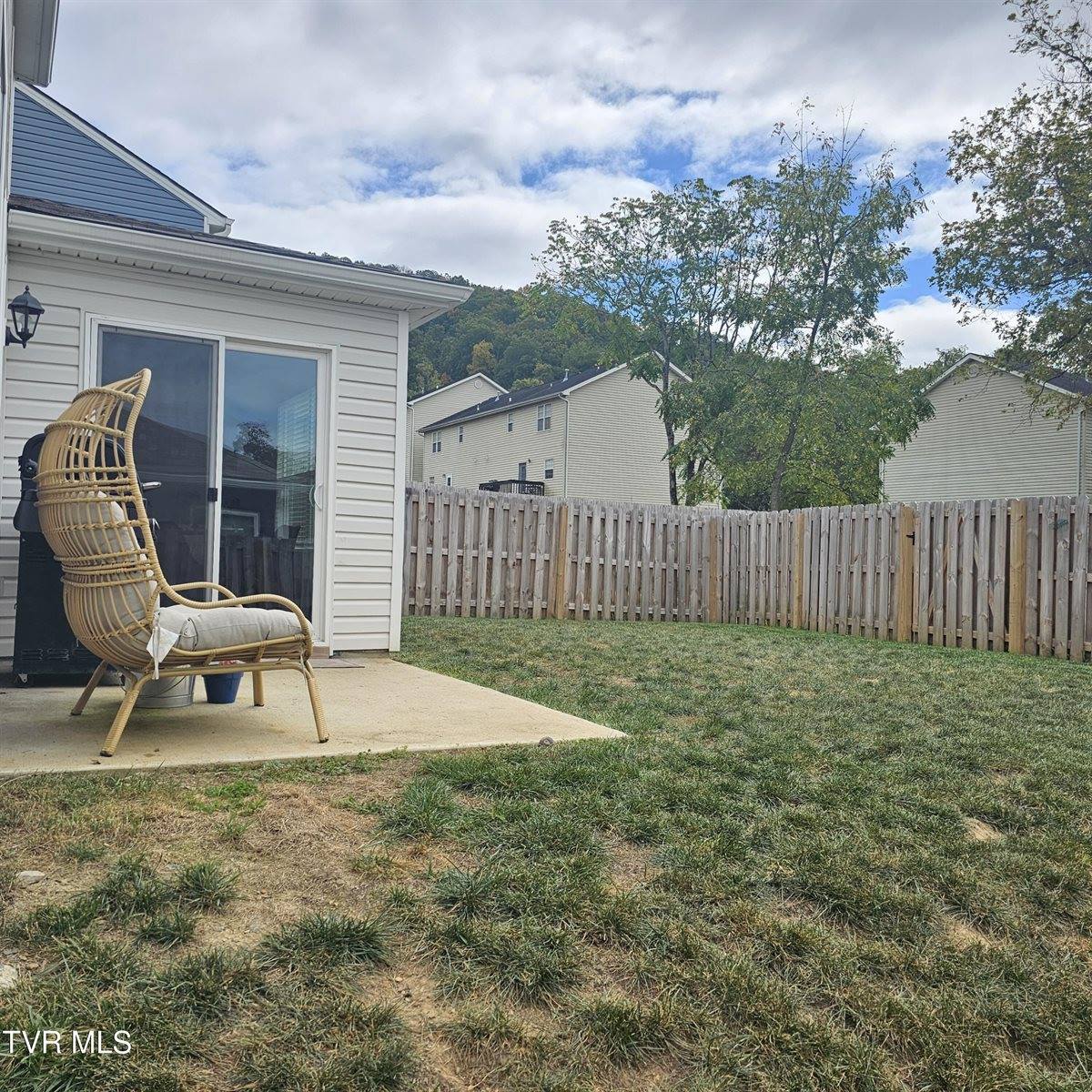 1070 Clearwater Lane, Johnson City, TN 37601