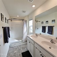 1070 Clearwater Lane, Johnson City, TN 37601