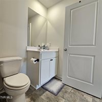 1070 Clearwater Lane, Johnson City, TN 37601