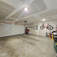 1070 Clearwater Lane, Johnson City, TN 37601