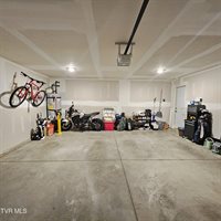 1070 Clearwater Lane, Johnson City, TN 37601