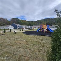 1070 Clearwater Lane, Johnson City, TN 37601