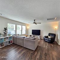 1070 Clearwater Lane, Johnson City, TN 37601