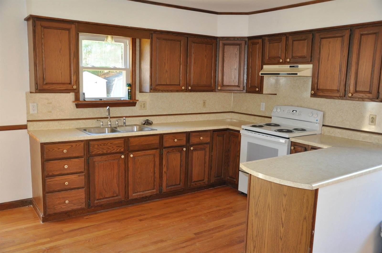 330 Stream Road, Winterport, ME 04496