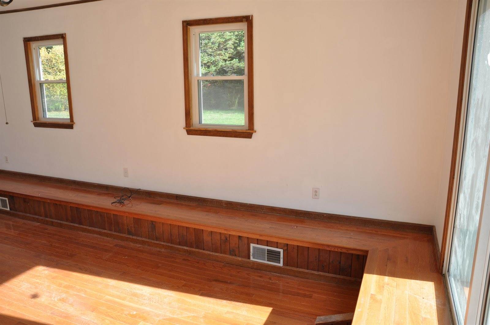 330 Stream Road, Winterport, ME 04496