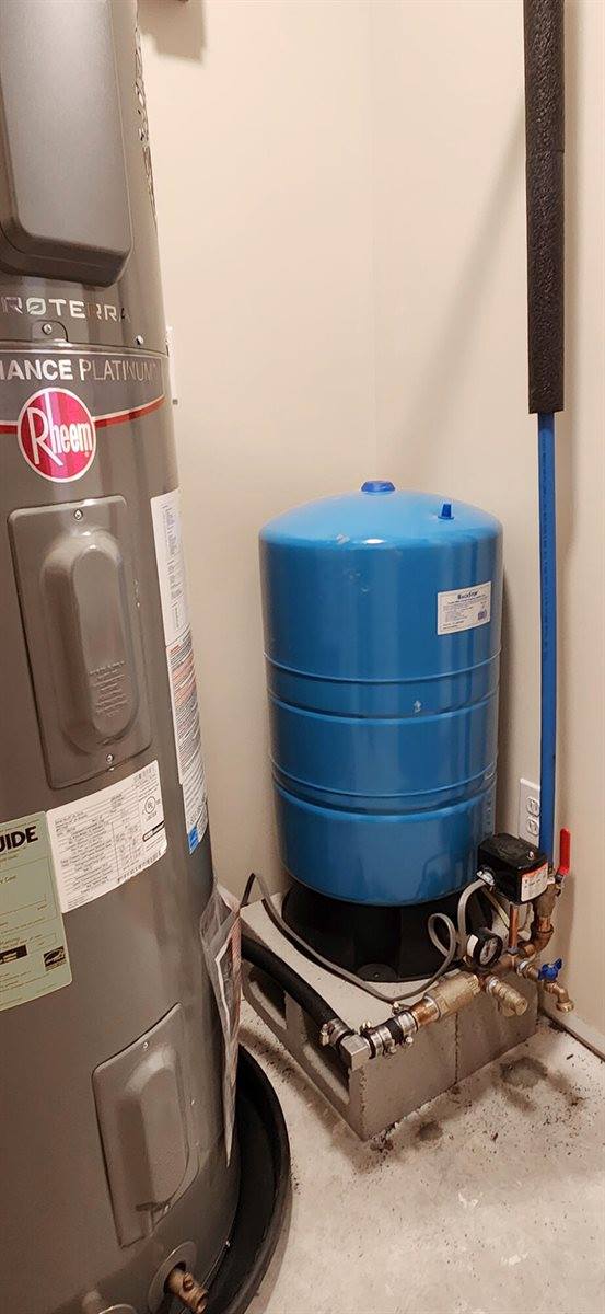 550 Swan Lake Avenue, Monroe, ME 04951