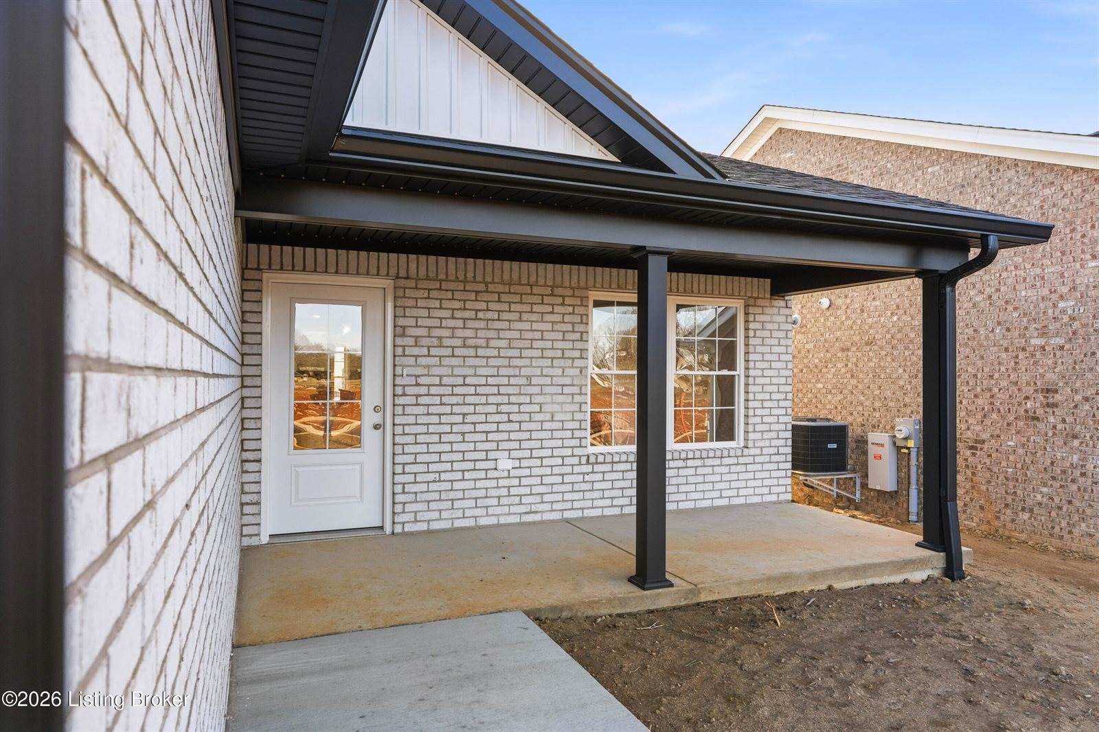 15 Paislynne Ct, Brandenburg, KY 40108