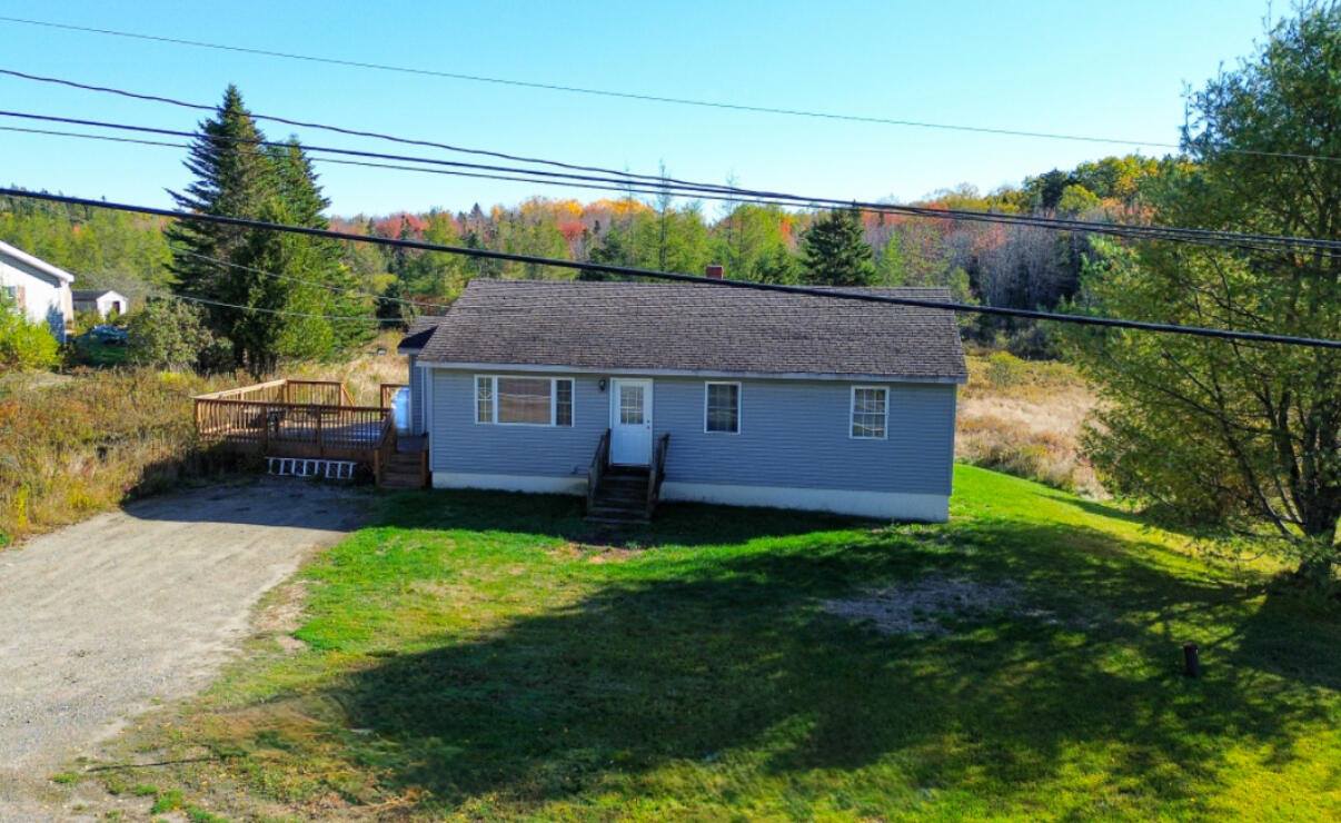 406 West Kennebec Road, Machias, ME 04654