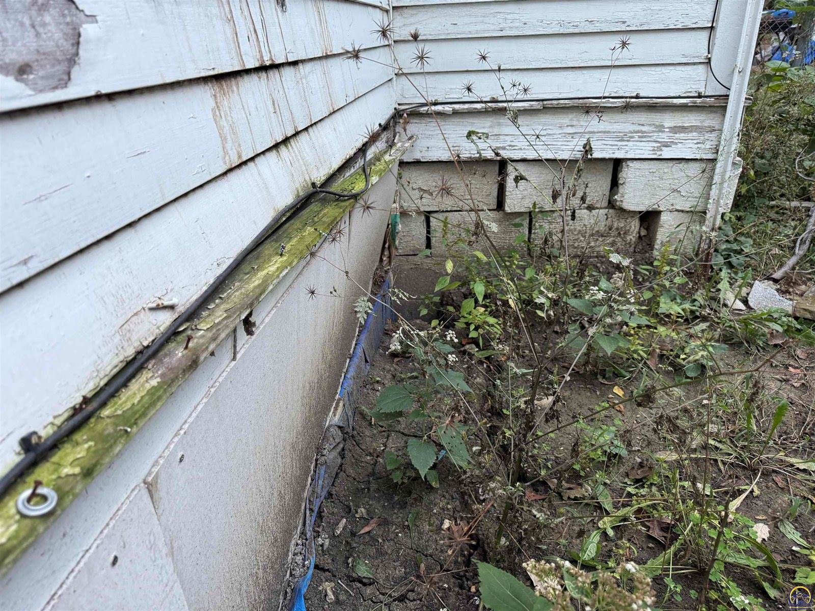 1630 SW Buchanan ST, Topeka, KS 66604