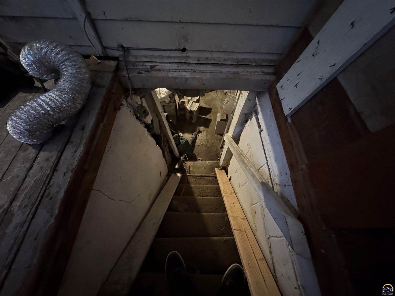 1630 SW Buchanan ST, Topeka, KS 66604