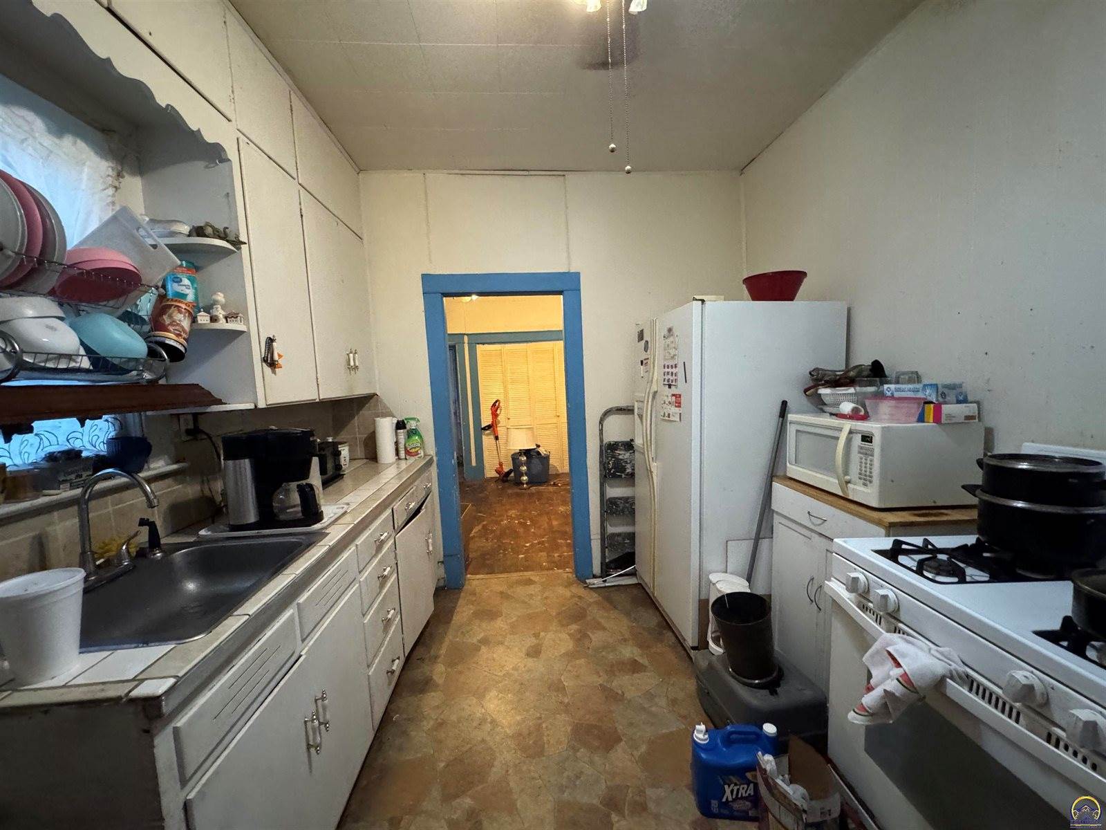 1630 SW Buchanan ST, Topeka, KS 66604