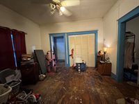 1630 SW Buchanan ST, Topeka, KS 66604