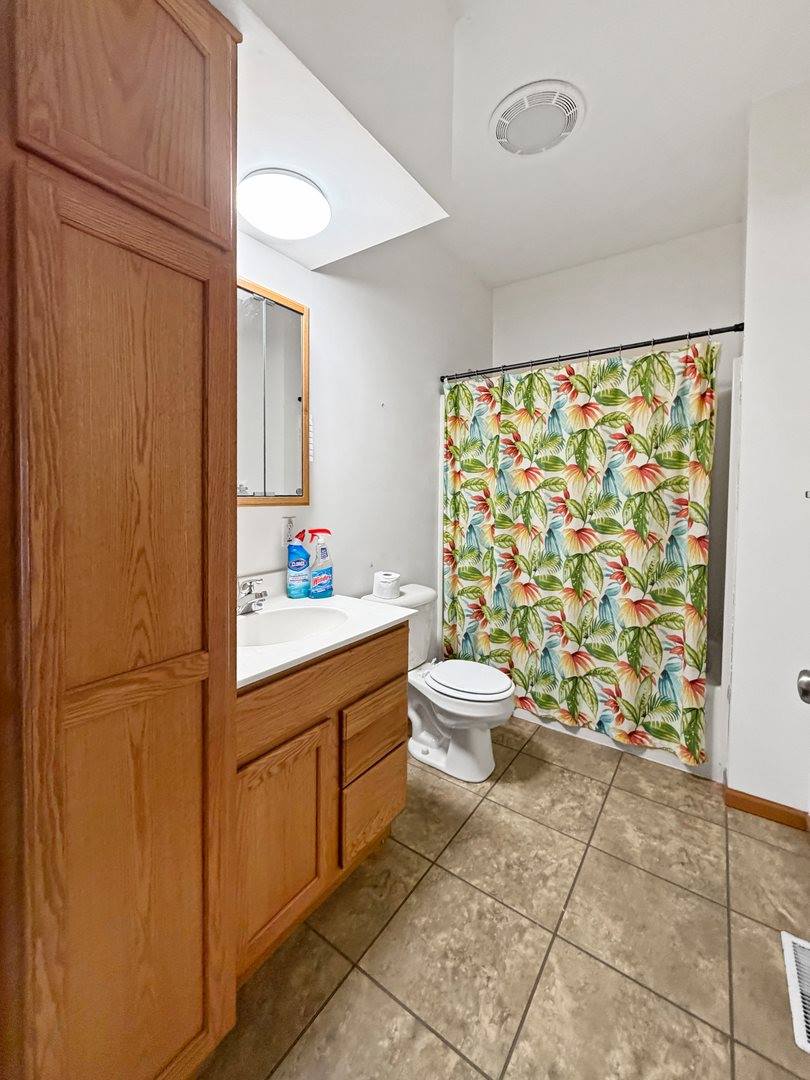 4842 East Il Route 72, Byron, IL 61010