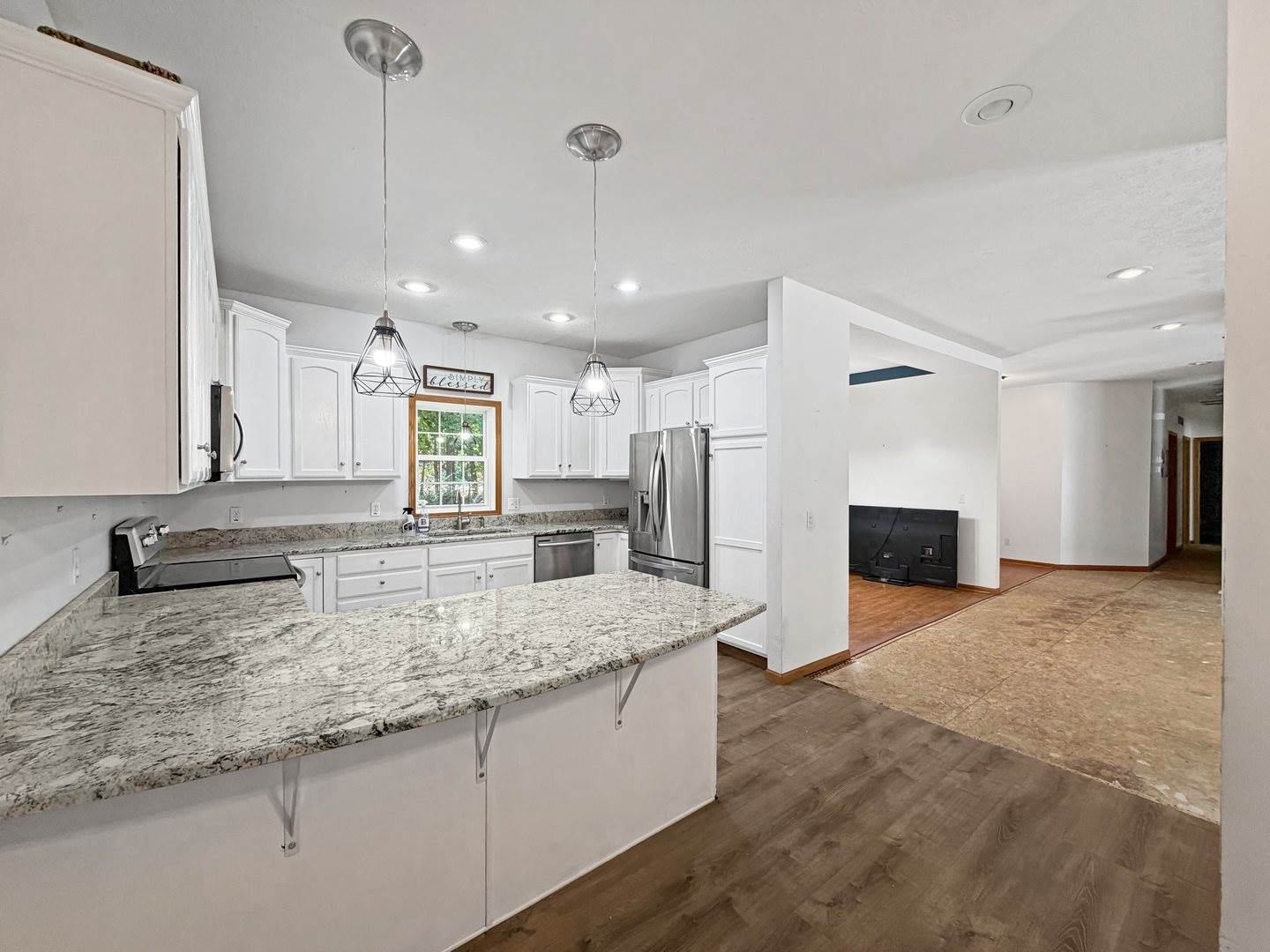 4842 East Il Route 72, Byron, IL 61010