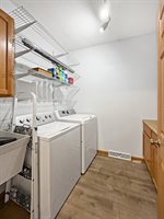 4842 East Il Route 72, Byron, IL 61010