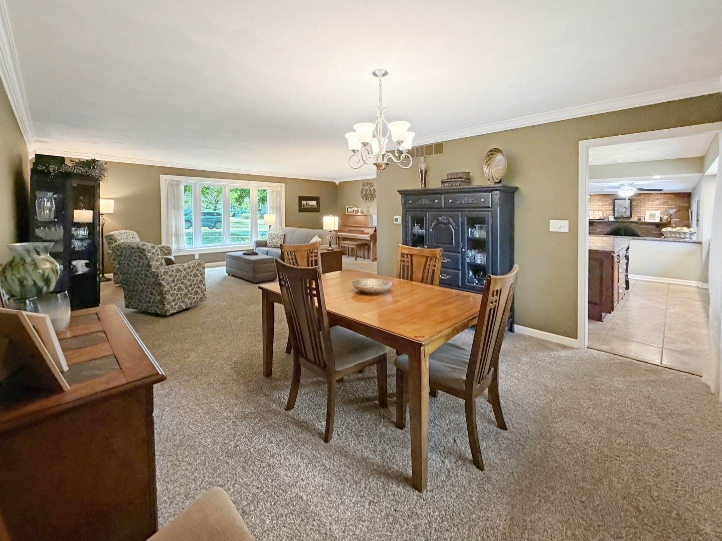 1712 Wood Street, Freeport, IL 61032