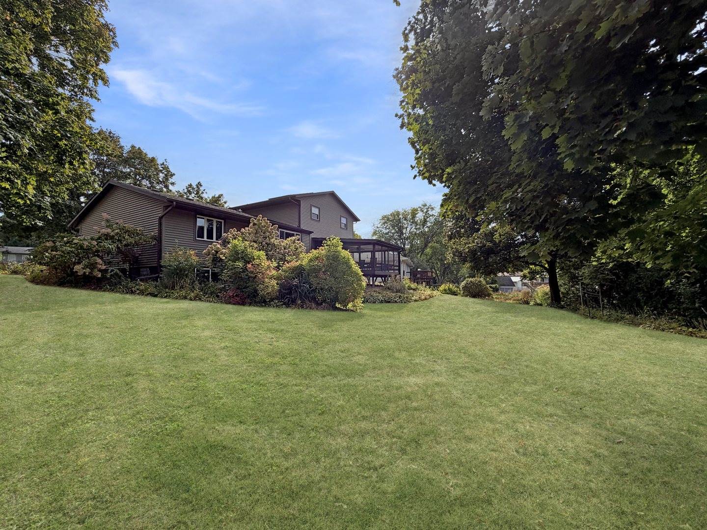 1712 Wood Street, Freeport, IL 61032