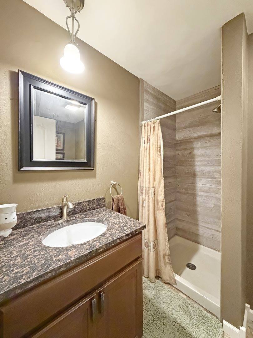 1712 Wood Street, Freeport, IL 61032