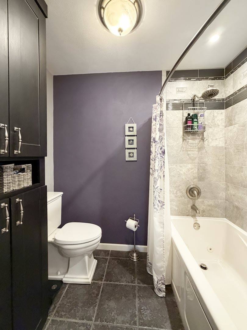 1712 Wood Street, Freeport, IL 61032