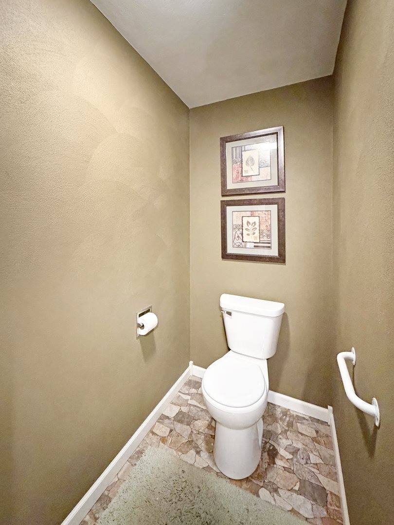 1712 Wood Street, Freeport, IL 61032