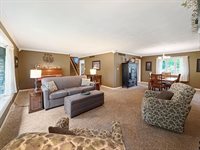 1712 Wood Street, Freeport, IL 61032