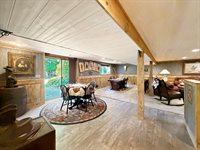 1712 Wood Street, Freeport, IL 61032