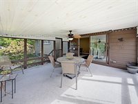 1712 Wood Street, Freeport, IL 61032