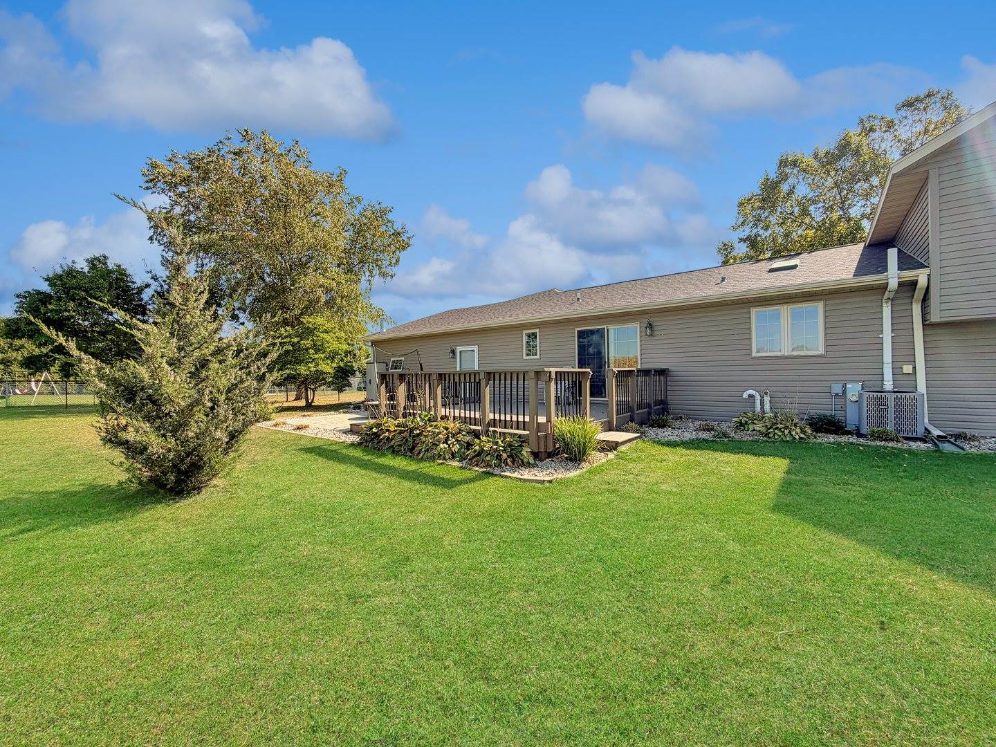 433 Bostian Court, Orangeville, IL 61060