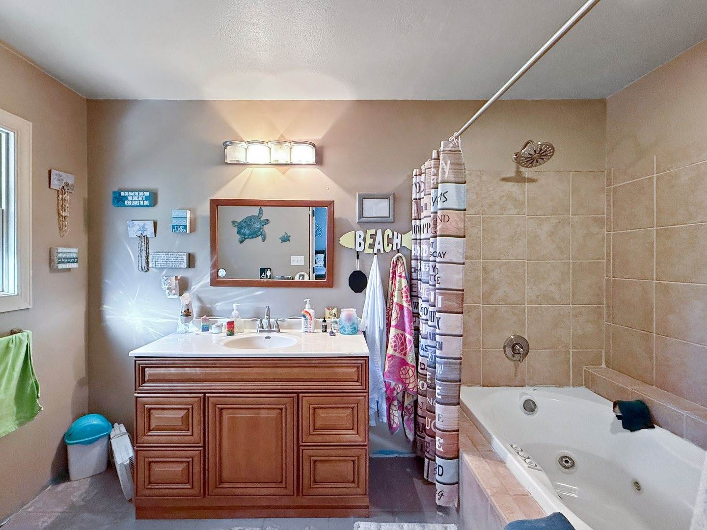 585 Knollwood Road, Davis, IL 61019