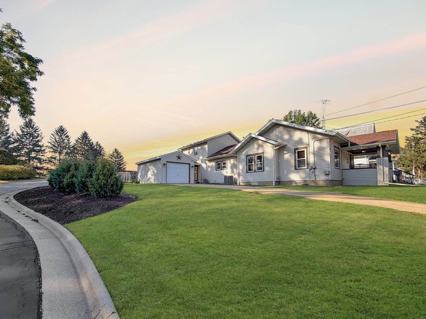 509 West Roosevelt Street, Freeport, IL 61032