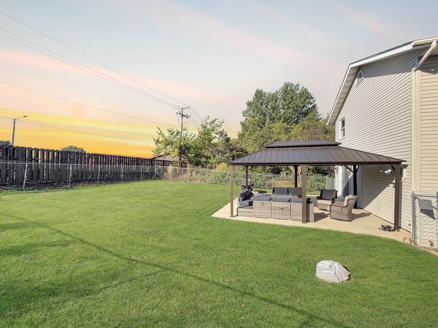 509 West Roosevelt Street, Freeport, IL 61032