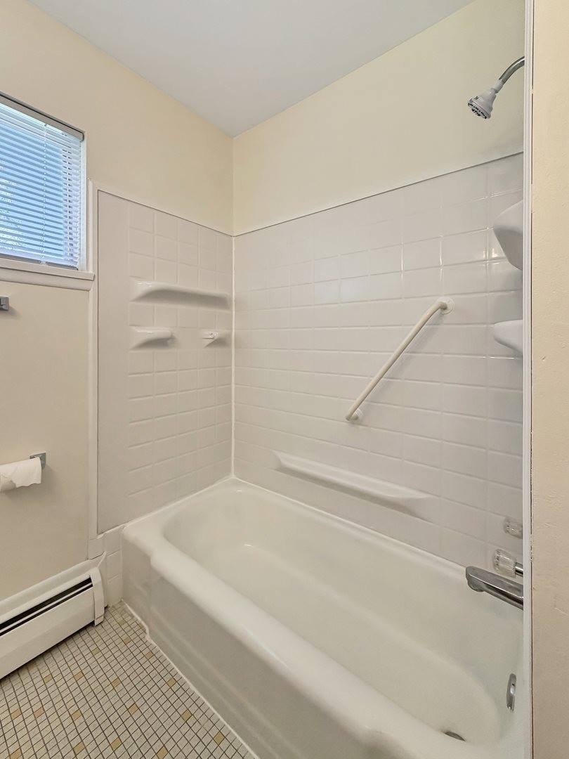 124 North Whistler Avenue, #A8, Freeport, IL 61032