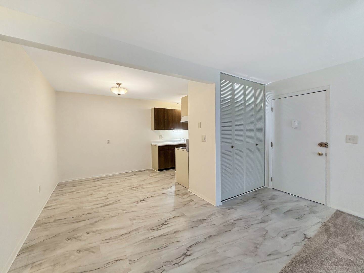 124 North Whistler Avenue, #A8, Freeport, IL 61032