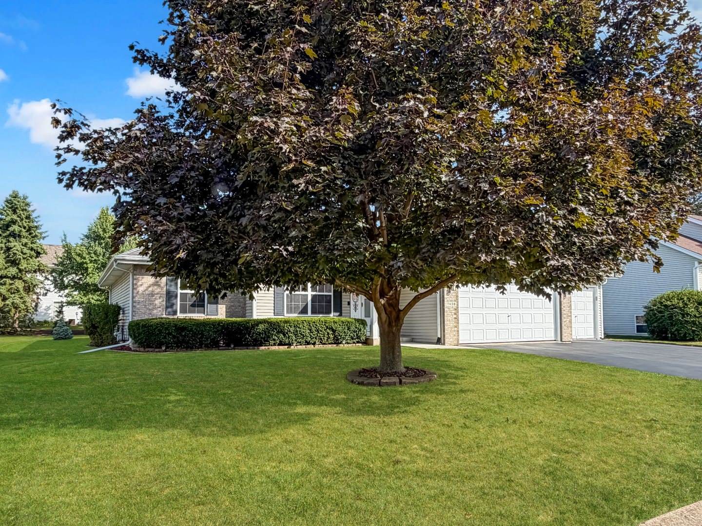 7438 Ashton Villa, Rockford, IL 61107